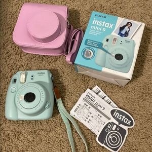 FUJIFILM INSTAX MINI 9 (Icy Blue) with Case